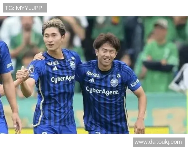 三远新凤凰迎战京都球队全力争胜展现实力与风采